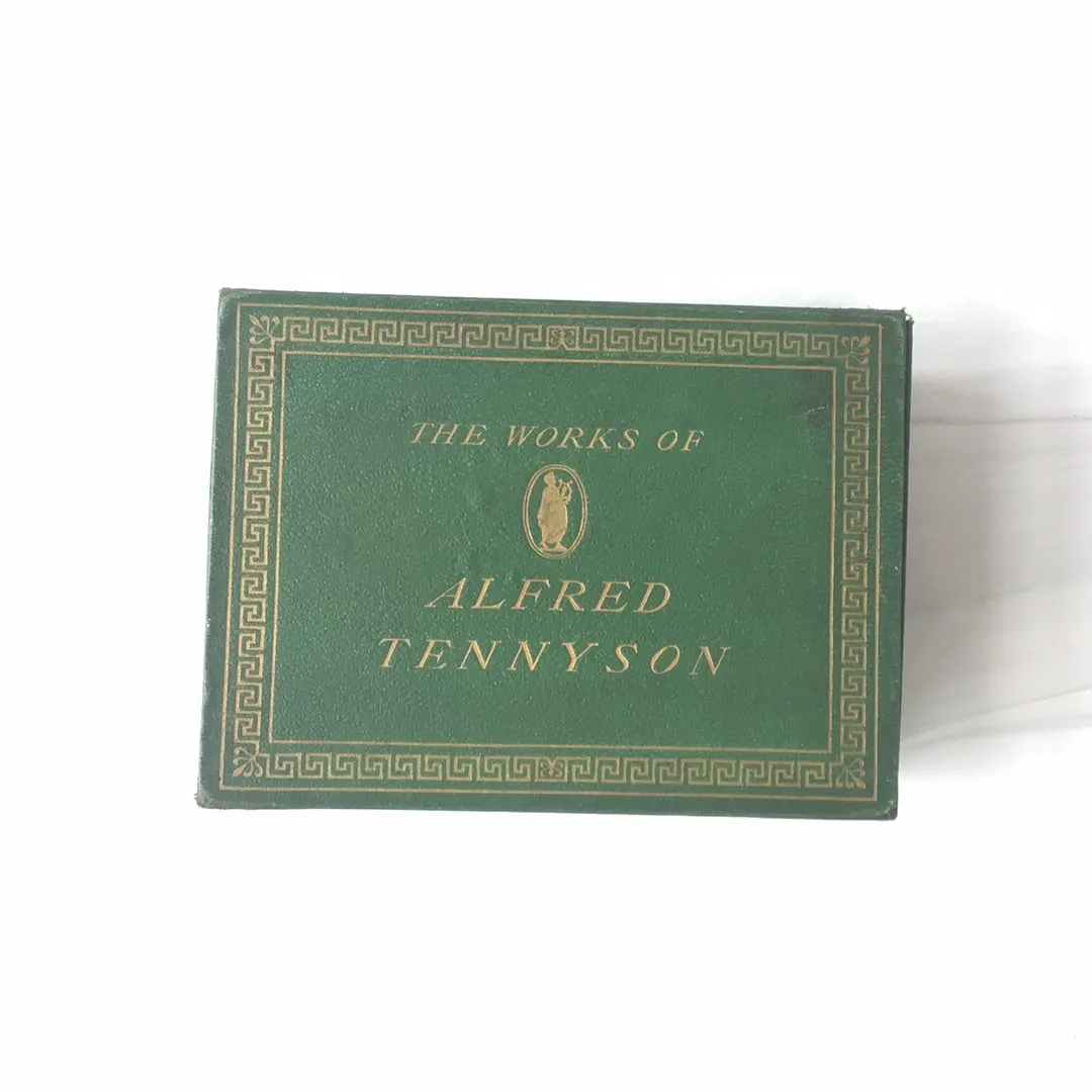 -The Works of Tennyson Box Set