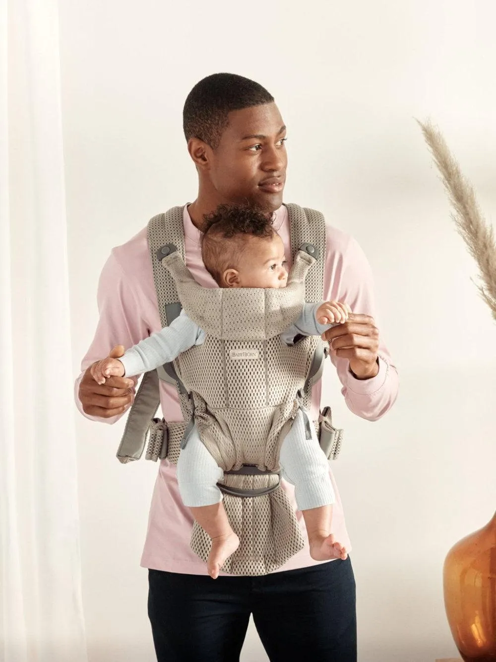 BabyBjorn Baby Carrier Move