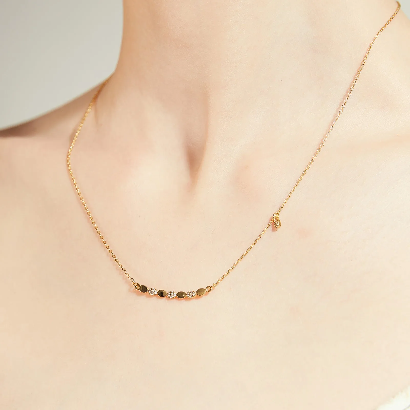 Radiant Droplet Choker