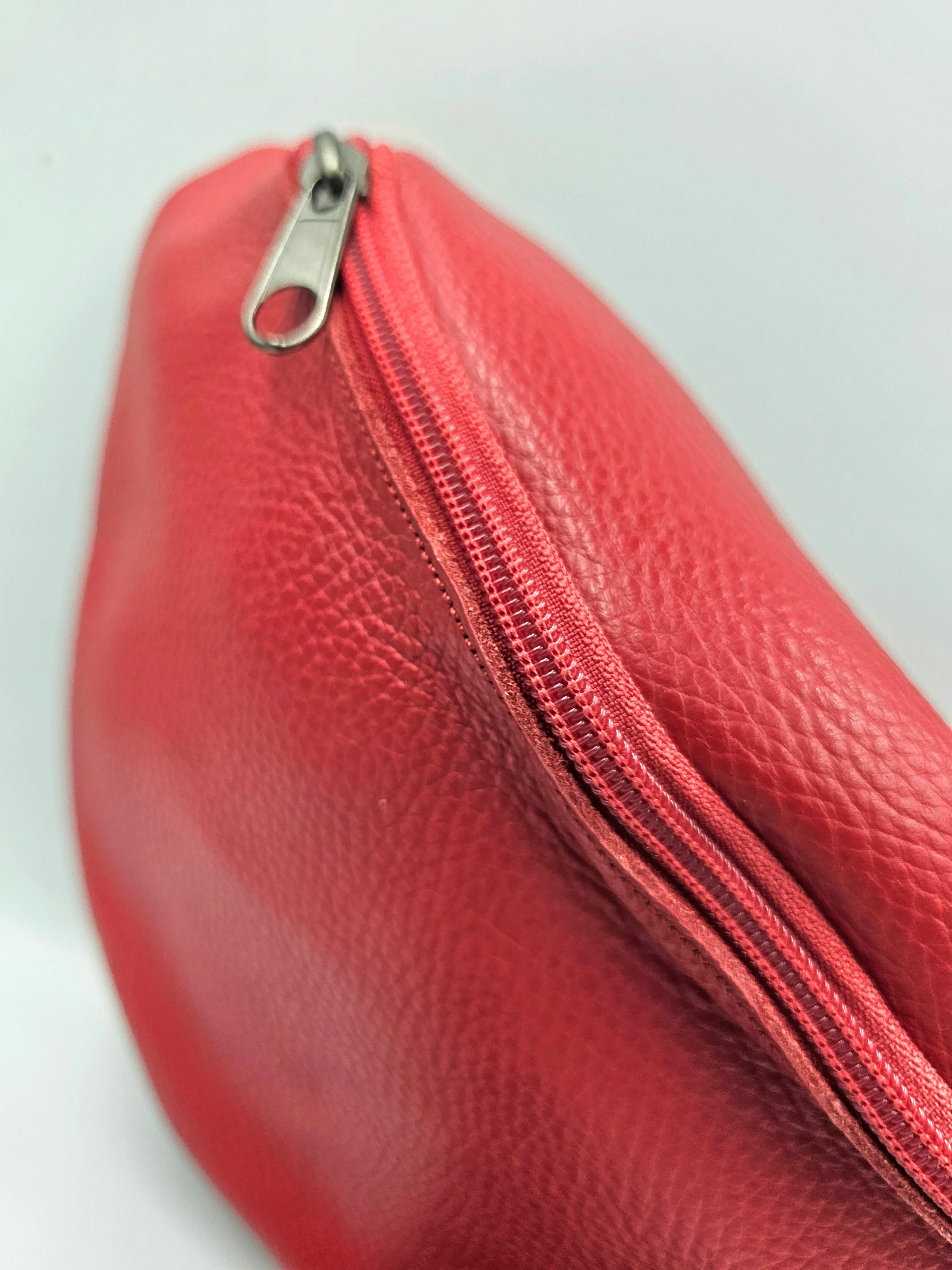 Red leather waist bag - Unisex leather fanny pack