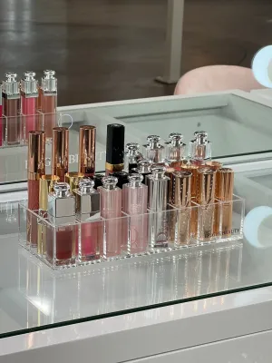 The Lipstick Organizer